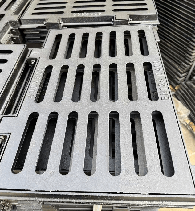 鹰手营子矿球墨铸铁雨水单篦展示